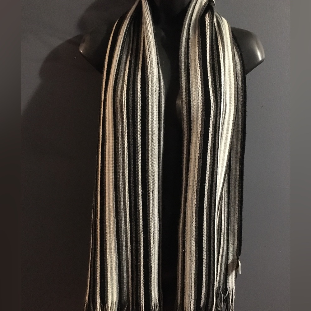 Reversible Scarf by echo ❄️☃️ Unisex - Picture 5 of 12